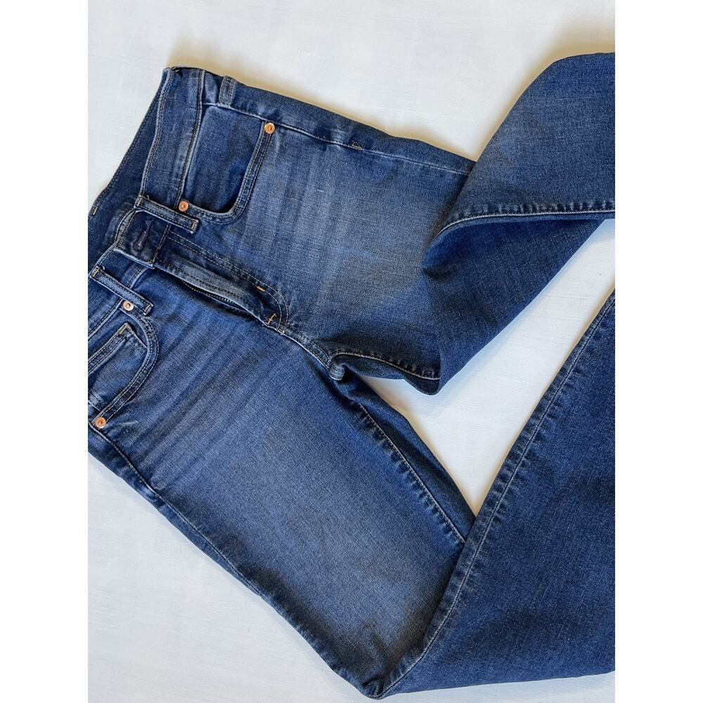 Gap True Skinny mid-rise jeans. Size 26/2R - Picture 4 of 7